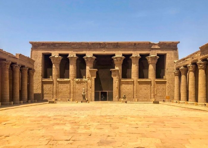 important landmarks in Egypt